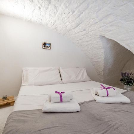 La Casa Nel Vico Pretty Apartment 오스투니 외부 사진