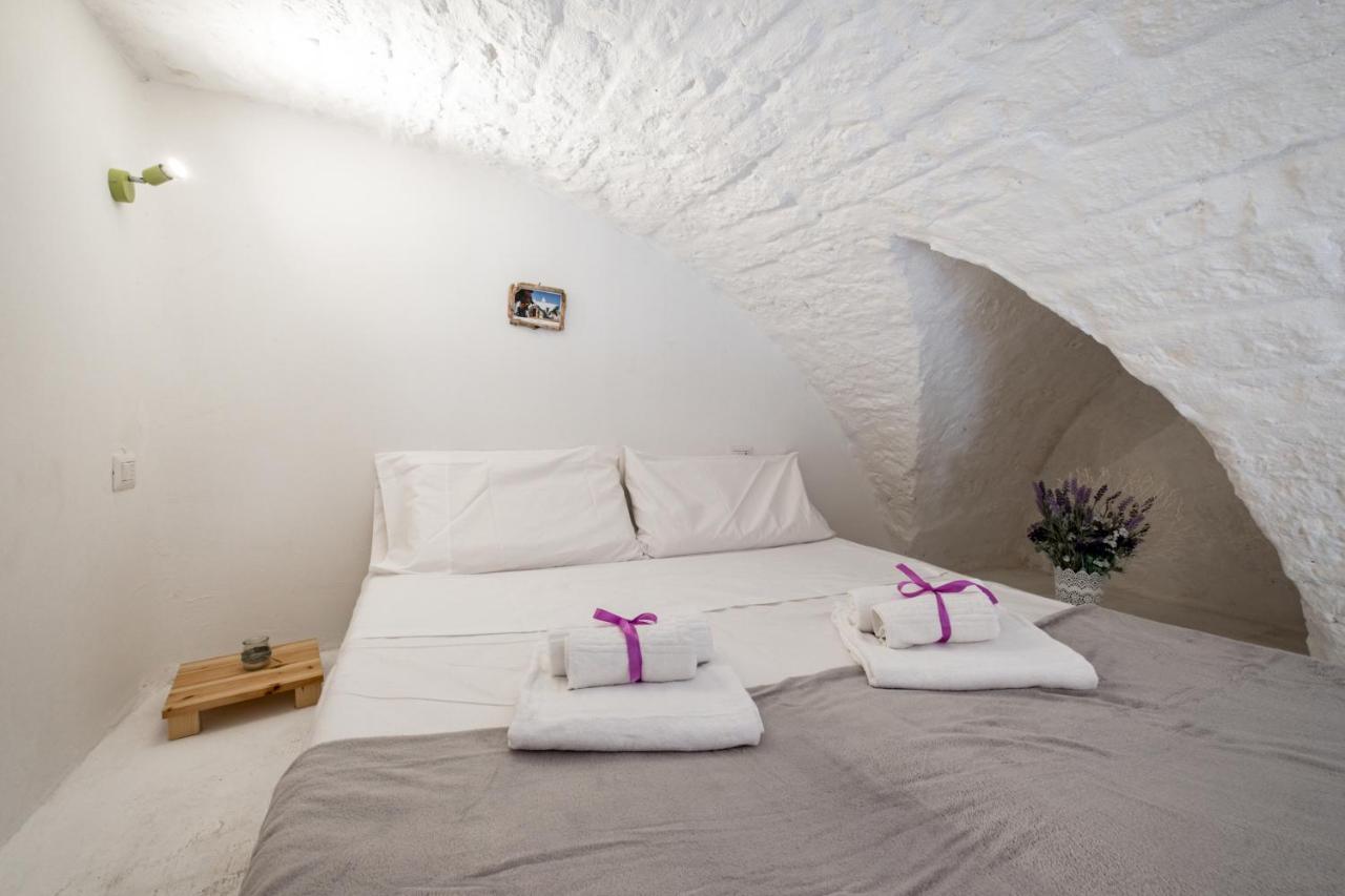 La Casa Nel Vico Pretty Apartment 오스투니 외부 사진